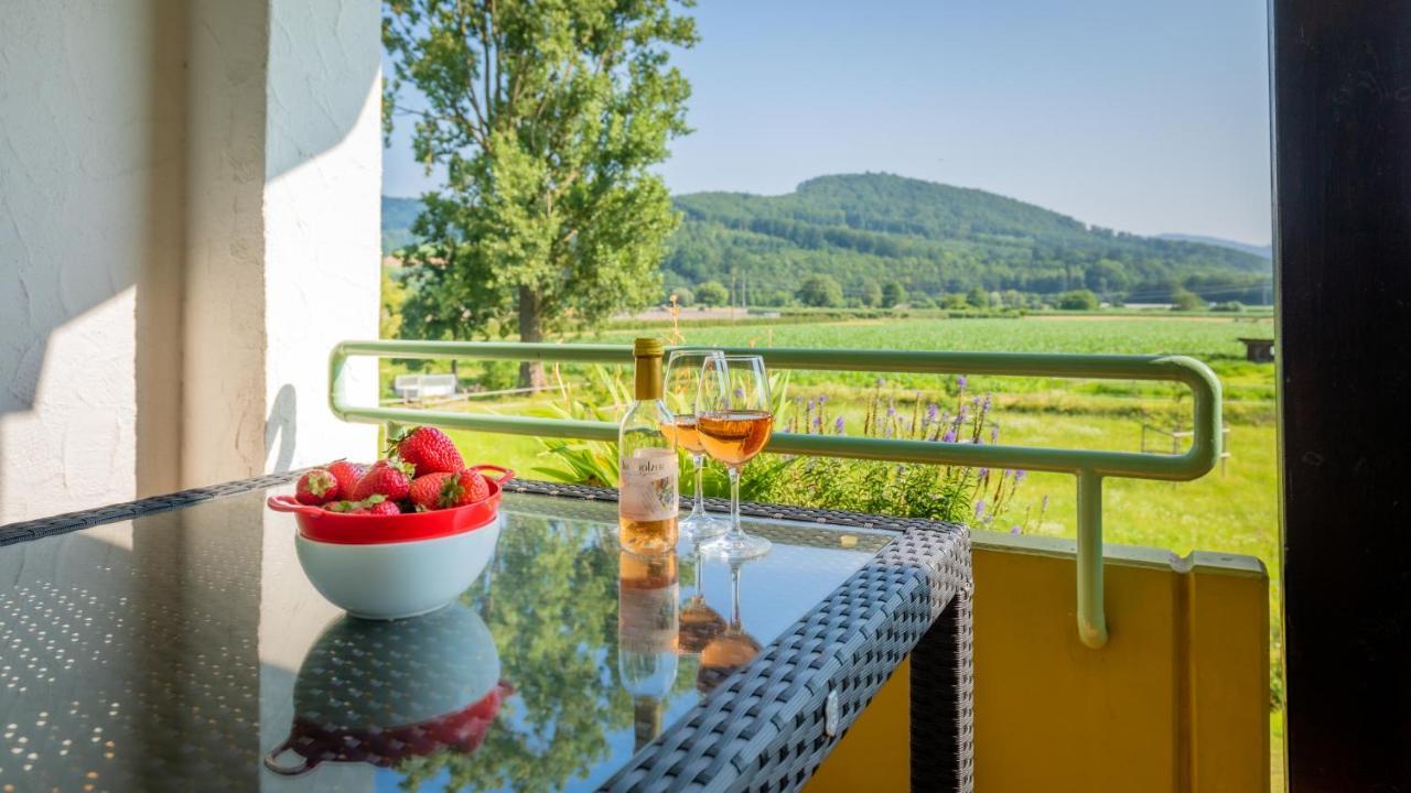 Gasthaus Hirschenstube & Gaestehaus Gehri ヴァルトキルヒ エクステリア 写真
